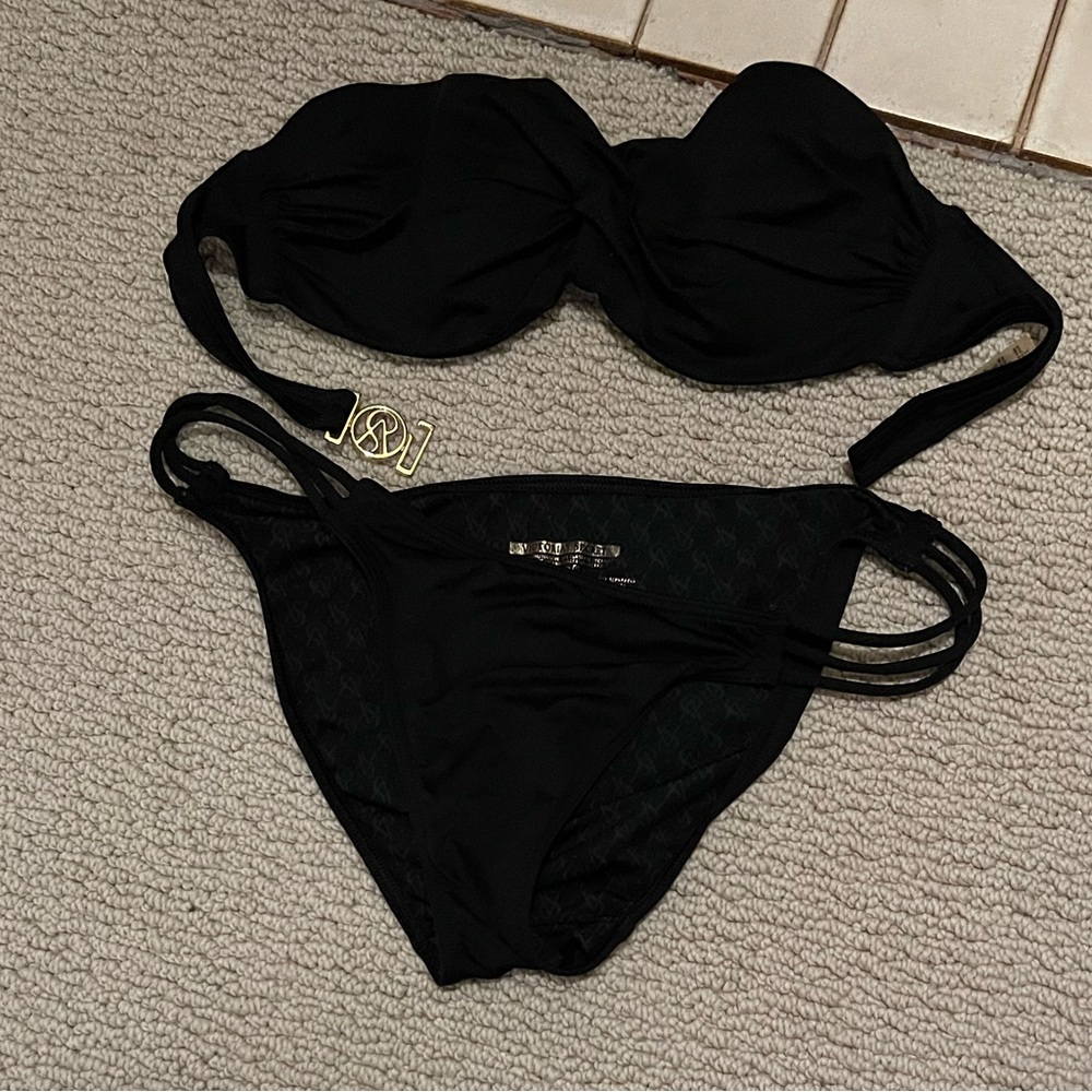 Victoria’s Secret Matching Set - Bathing Suit Top and Bottoms